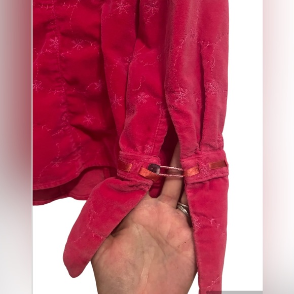 Northern Isles Women’s Hot Pink Button Down Embroidered Shacket SzL BarbieCore - Picture 7 of 14